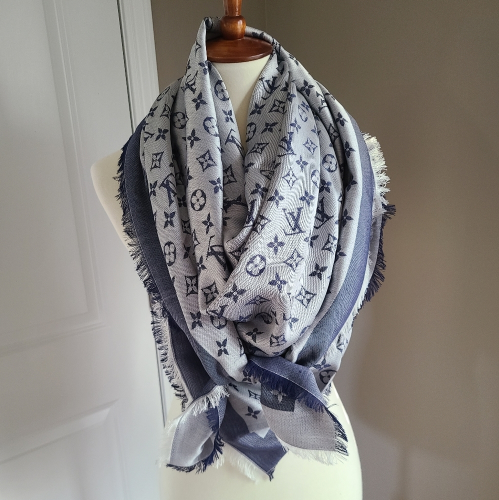 Louis Vuitton Monogram Shawl Blue Denim